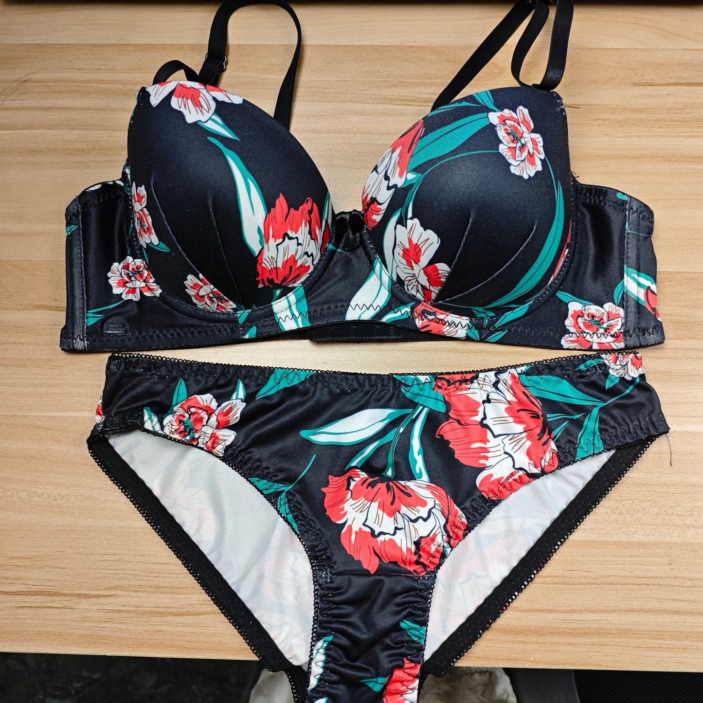 Floral Push up Padded Comfortable